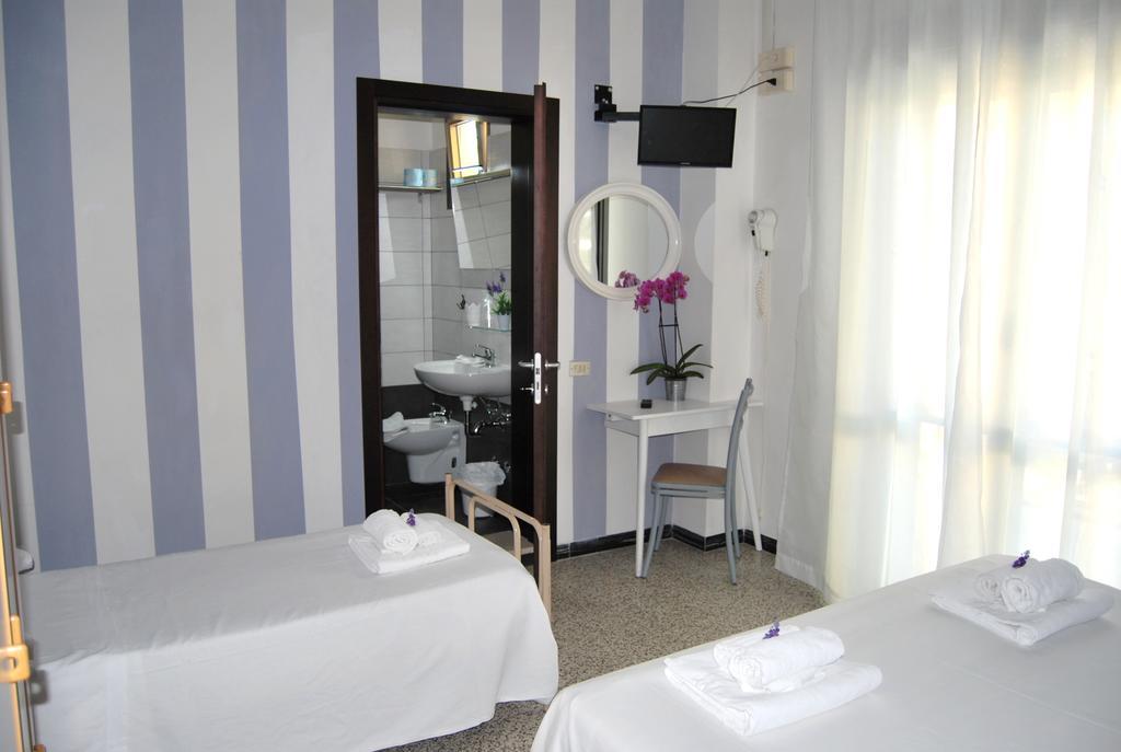 Hotel Abay Rimini Exterior foto